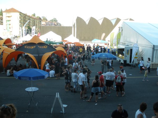 Photo 2 – Fête romande à Neuchâtel (16-17 juin)
