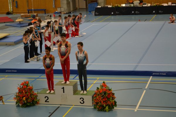 Photo 24 – Genevoise au Bois-des-Frères (2 mai)