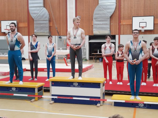 Photo 2 – Bernoise et fribourgeoise à Brunnmatt (27 avril)