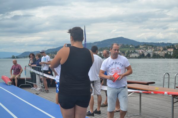 Photo 1 – AirTrack dans le lac à Montreux (23 août)