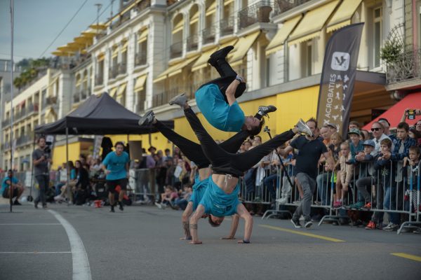 Photo 54 – 150 ans - Montreux Acrobatie