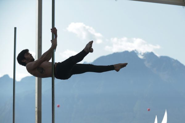 Photo 73 – 150 ans - Montreux Acrobatie