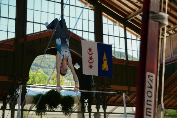 Photo 75 – 150 ans - Montreux Acrobatie