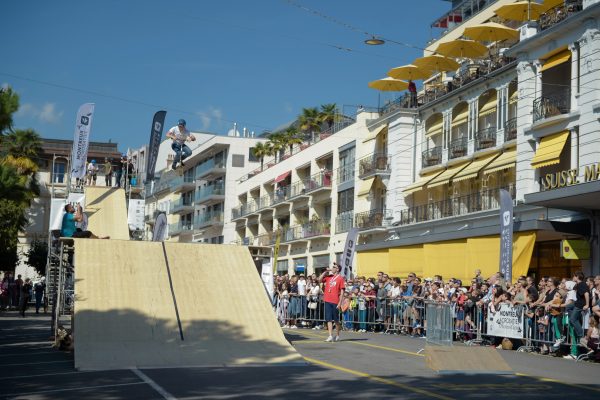 Photo 94 – 150 ans - Montreux Acrobatie