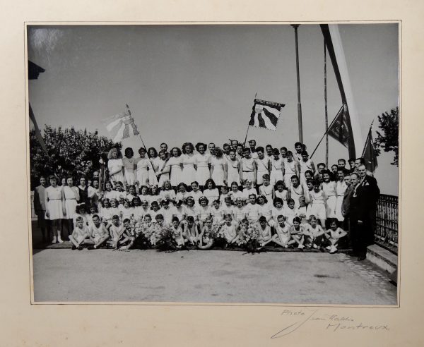 Photo 1 – Jeunesse à Montreux (date approx.)